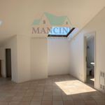 Affitto 3 camera casa di 200 m² in Monsano