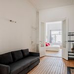 Huur 1 slaapkamer appartement van 700 m² in Bruxelles