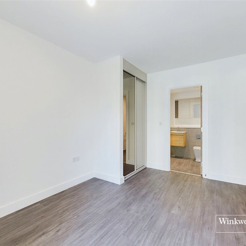 apartment for rent at Flagstaff Road, Bankside Gardens, Reading, Berkshire, RG2, England Coley