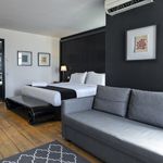 Rent 1 bedroom apartment of 56 m² in Barcelona
