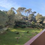 Rent 3 bedroom apartment of 65 m² in Hyères