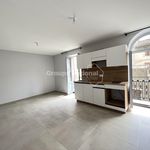 Rent 2 bedroom apartment of 38 m² in Arles