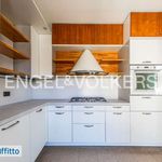 Rent 4 bedroom apartment of 190 m² in Milano
