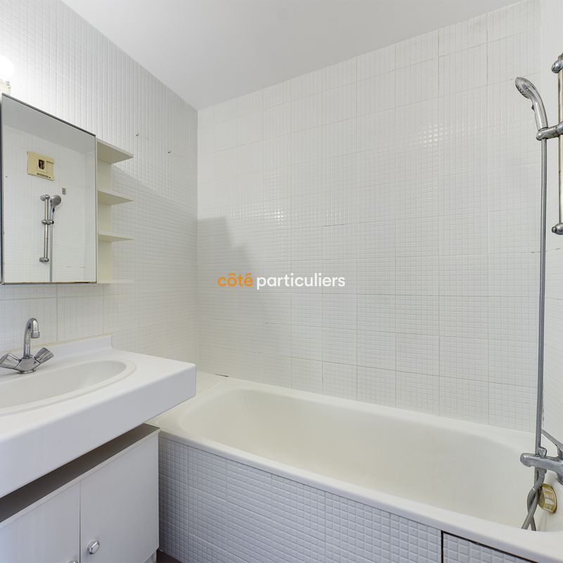 Location
Appartement
 54 m² - 
 2 Pièces - 
Clamart (92140)
