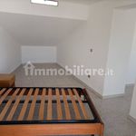 Affitto 5 camera casa di 165 m² in Melito di Porto Salvo