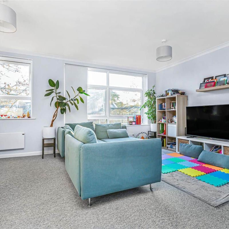 2 bed flat to rent in Park Sheen, East Sheen, SW14 | James Anderson