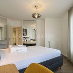 Rent 1 bedroom apartment of 44 m² in Puteaux