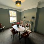 Rent 5 bedroom house in Darlington
