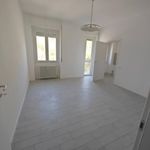 Affitto 2 camera appartamento di 85 m² in Montano Lucino