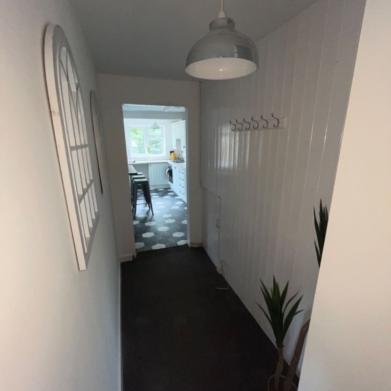 TO LET - *STUDENTS 2024/25* Superb four bedroom property to let in Derby with parking