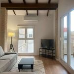 Rent 2 bedroom apartment of 81 m² in València