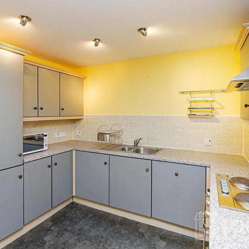 2 bedroom apartment to rent Newcastle-under-Lyme