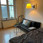Rent 1 bedroom apartment of 32 m² in Berlin