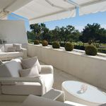 Rent 4 bedroom apartment of 215 m² in Marbella