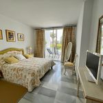 Rent 2 bedroom apartment of 120 m² in Estepona
