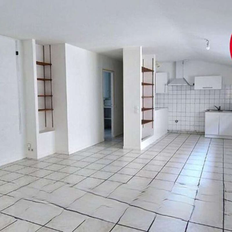 Location appartement 3 pièces 61 m² Castres (81100) Navès
