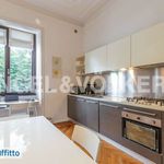Affitto 3 camera appartamento di 156 m² in Roma