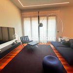 Affitto 4 camera appartamento di 104 m² in Torino