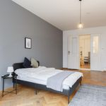 Miete 8 Schlafzimmer wohnung in Berlin