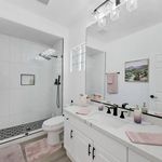 Rent 2 bedroom apartment of 170 m² in Palm Desert
