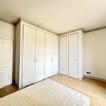 Rent 3 bedroom apartment of 82 m² in Bordeaux