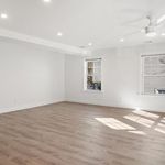 Rent 2 bedroom apartment of 92 m² in Dobbs Ferry