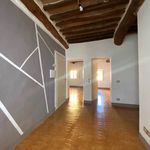 Affitto 2 camera appartamento di 65 m² in Sienna