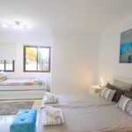 Rent 5 bedroom apartment of 200 m² in Marbella