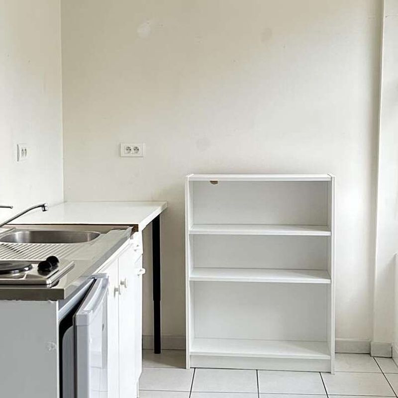 Location appartement 1 pièce 31 m² Laon (02000)