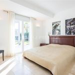 Rent 5 bedroom house of 360 m² in Marbella