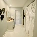 Rent 2 bedroom apartment of 1220 m² in Delray Beach