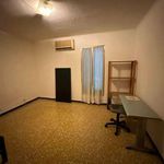 Affitto 3 camera appartamento di 90 m² in Bologna