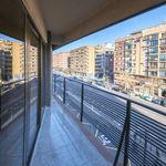 Rent 4 bedroom apartment of 100 m² in València