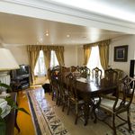Alugar 5 quarto casa de 293 m² em Oeiras
