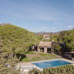 Rent 5 bedroom house of 455 m² in Marbella