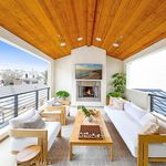 Rent 2 bedroom house of 113 m² in Corona del Mar