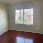 Rent 3 bedroom house in Corona