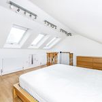 Rent 4 bedroom house of 139 m² in London