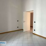Rent 3 bedroom apartment of 95 m² in Napoli