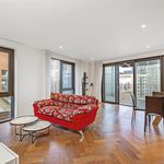 Rent 2 bedroom flat of 869 m² in London