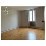 Appartement de 109 m² avec 4 chambre(s) en location à Bourg En Bresse