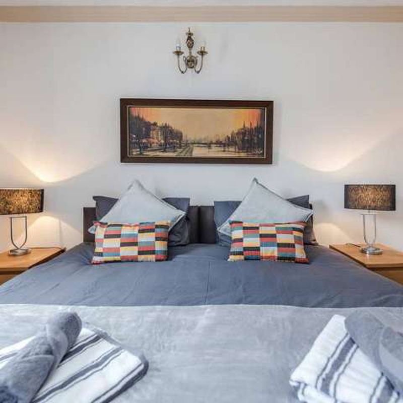 Room to rent in 2-bedroom flat in Watford, London