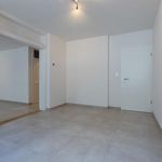 Rent 3 bedroom apartment in Saint-Hubert