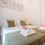 Rent 2 bedroom apartment of 70 m² in Barcelona