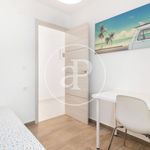 Rent 4 bedroom apartment of 104 m² in Valencia