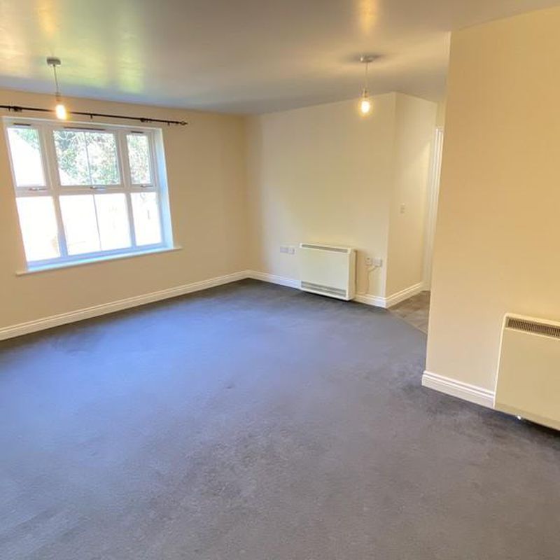 2 bedroom apartment to rent Westbury Leigh