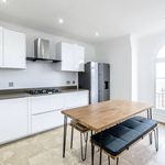 Rent 4 bedroom flat of 176 m² in London
