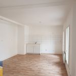 Rent 3 bedroom apartment of 62 m² in Cremeaux