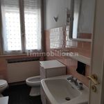Affitto 4 camera appartamento di 77 m² in Mantova