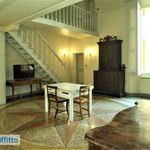 Affitto 5 camera appartamento di 220 m² in Bologna